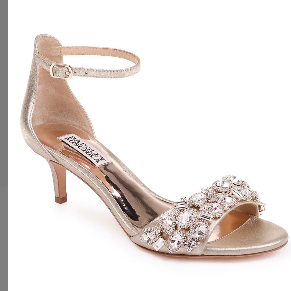 Badgley mischka heels BNIB sz 6